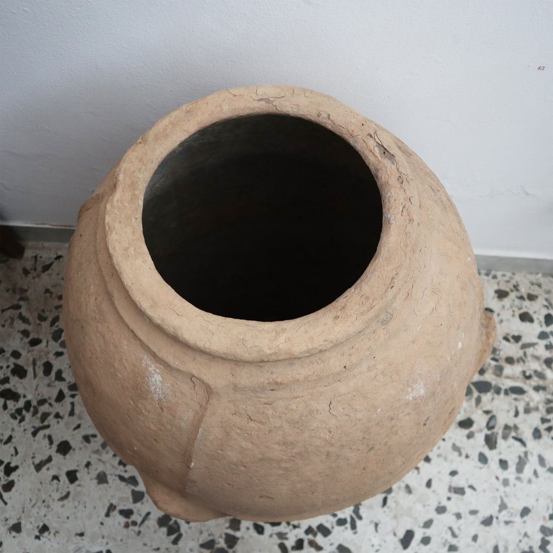 Antica giara in terracotta